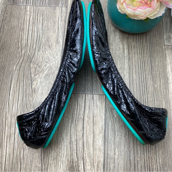 Tieks Obsidian Black Flats Size 12 - Picture 6 of 9
